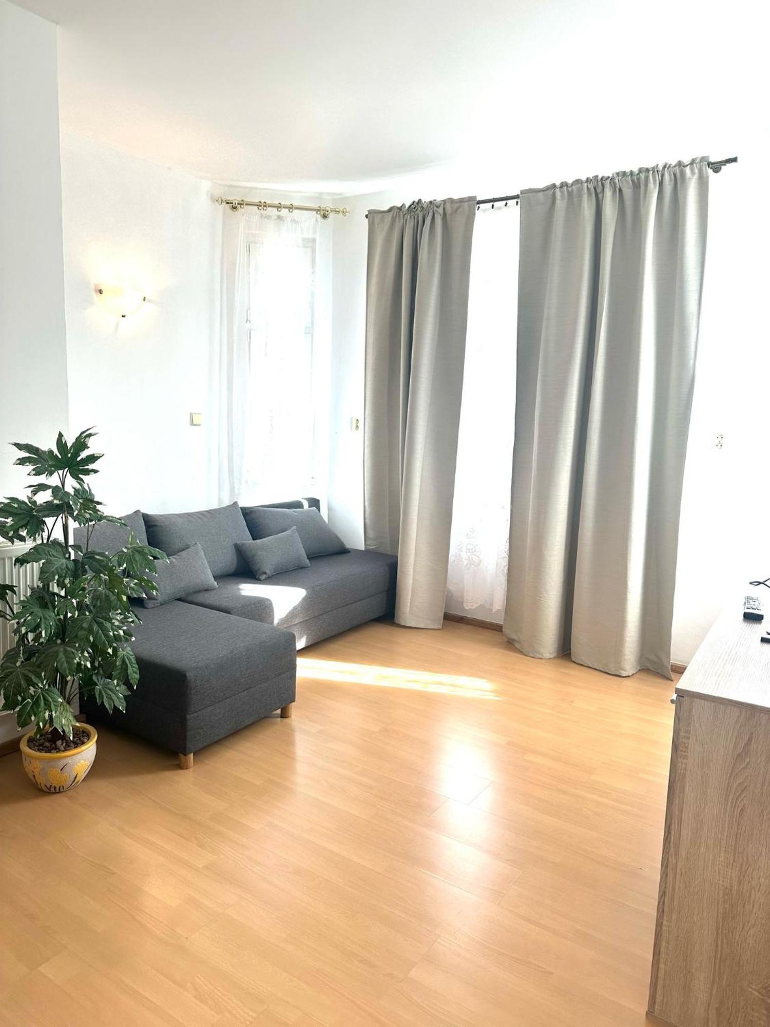Three Rings Apartments カルロヴィ・ヴァリ エクステリア 写真